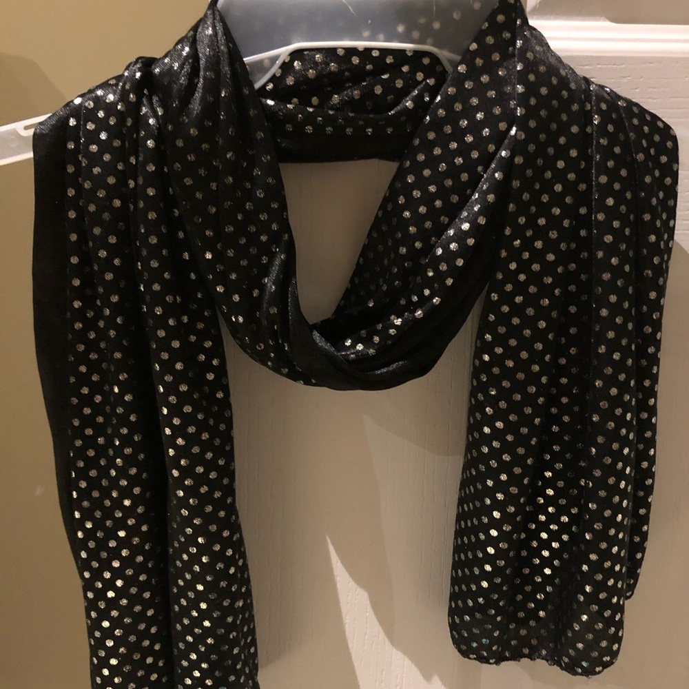 Style scarf looks nice with shirt